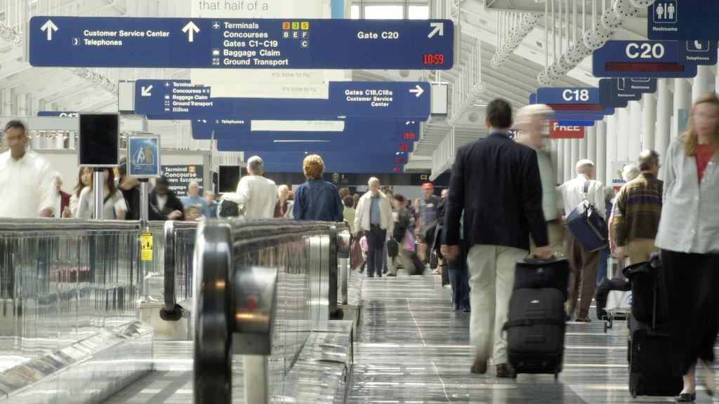 How do you navigate an airport easily?